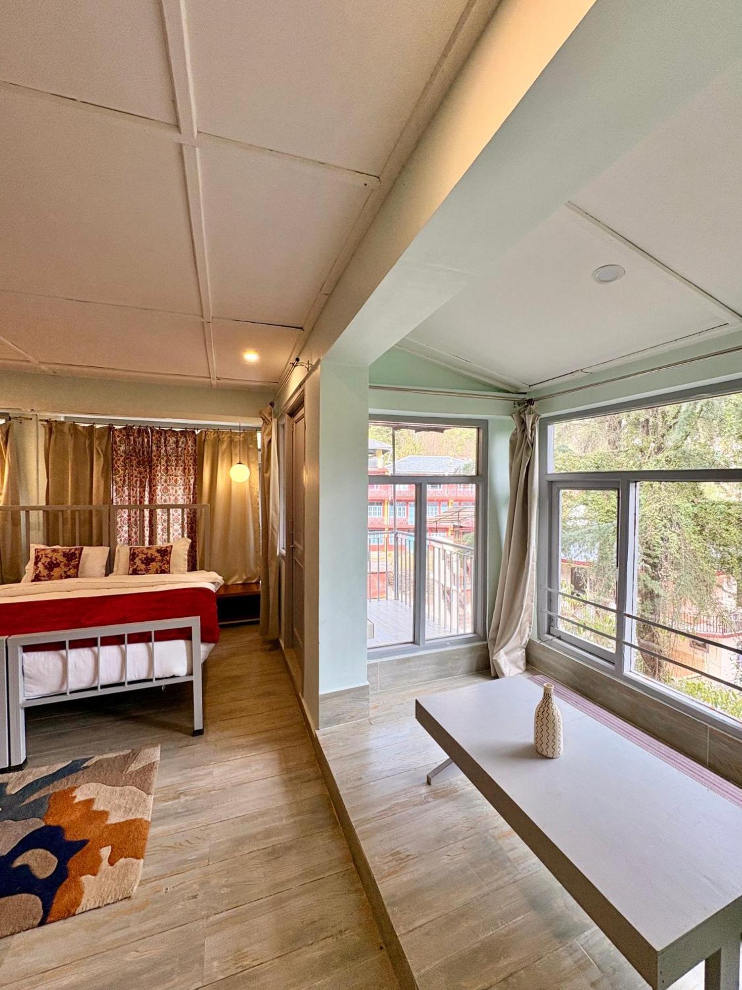 Eevolve Dharamkot - An Eco Hostel McLeod Ganj Eksteriør bilde